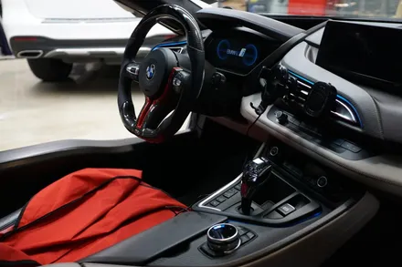 BMW 슈퍼카? I8 올드한 실내를 한껏 꾸며봤습니다! FEAT. 크리스털~~~기어봉 / BMW / i8 / 서울 중랑구