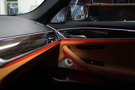 BMW G30 5시리즈의 회오리엠비언트 작업과 환상궁합 AVI 스피커 알갈이 작업으로 카오디오 업그레이드 하기! / 중랑, 동대문, 광진구, 성동구