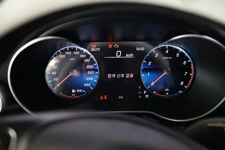 벤츠 GLC 클래스 디지털계기판 부터 12.3인 대화면 모니터 그리고 엠비언트까지 실내컨버전 풀시공 해드렸어요! / 서울 중랑