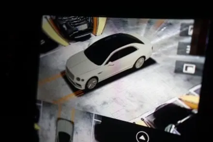 17년식 벤틀리 컨티넨탈 컨버전 모니터와 고화질 어라운드뷰 그리고 오디오튜닝까지 한번에 해결해 드렸습니다! / 서울 중랑