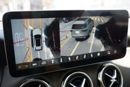 벤츠 17년식 GLA, 2025년 감성으로 리프레시!  대화면 안드로이드모니터 +3D 어라운드뷰 튜닝 / 서울 중랑