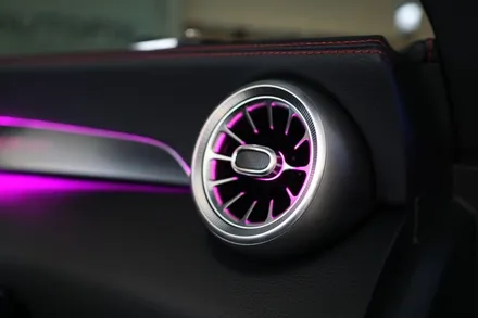 벤츠 W205 C43AMG 엠비언트 없는 옵션에 64색멀티컬러 코딩으로 순정엠비언트 활성화 작업! / 중랑, 동대문, 광진구, 성동구