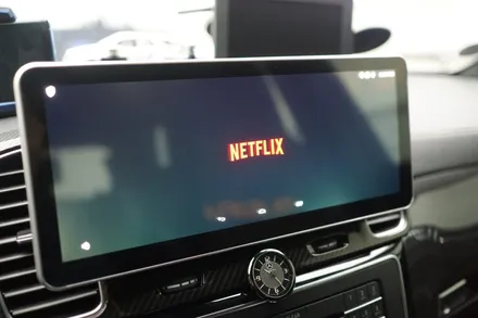 벤츠 W166 GLE 63AMG 모니터교체, 엠비언트, 핸들까지~ 실내 컨버전 튜닝 제안해 드립니다! / 중랑, 동대문, 광진구, 성동구