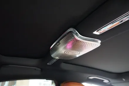 벤츠 W223 S400D 순정4D부메스터 전동스피커, 숏바디전용 피아노라커트림  그리고 액티브엠비언트까지 완벽한 조합! / 중랑, 동대문, 광진구, 성동구