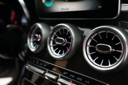 벤츠 C43AMG 순정 3색 엠비언트 연동 송풍구엠비언트 그리고 부메스터 전동트위터 작업 ! / 중랑, 동대문, 광진구, 성동구