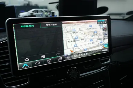 벤츠 W166 GLE 63AMG 모니터교체, 엠비언트, 핸들까지~ 실내 컨버전 튜닝 제안해 드립니다! / 중랑, 동대문, 광진구, 성동구