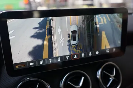 벤츠 17년식 GLA, 2025년 감성으로 리프레시!  대화면 안드로이드모니터 +3D 어라운드뷰 튜닝 / 서울 중랑
