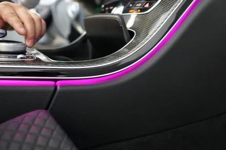 벤츠 W205 C43AMG 엠비언트 없는 옵션에 64색멀티컬러 코딩으로 순정엠비언트 활성화 작업! / 중랑, 동대문, 광진구, 성동구