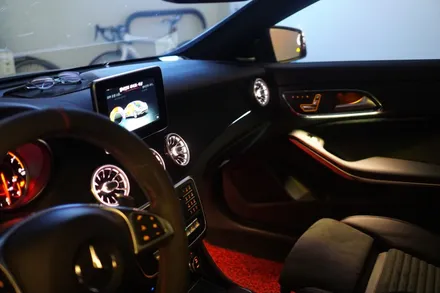 CLA 45AMG 이름만큼 실내도 화려하게 꾸며볼까요? 12색순정연동 엠비언트와 엠비언트 송풍구 작업했습니다! / 중랑, 동대문, 광진구, 성동구