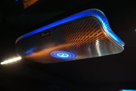 벤츠 W223 S400D 순정4D부메스터 전동스피커, 숏바디전용 피아노라커트림  그리고 액티브엠비언트까지 완벽한 조합! / 중랑, 동대문, 광진구, 성동구