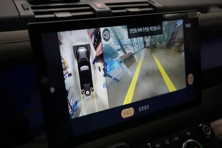랜드로버 20년식 디펜더의 말도안되는 모니터를 신형디펜더모니터로 만들어 드렸습니다! feat. 안드로이드시스템은 서비스! / 서울 중랑