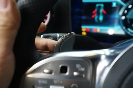 벤츠 W213 E53AMG 순정연동 안드로이드시스템! 그리고 AMG 카본핸들 시공해 드렸습니다! / 서울 중랑