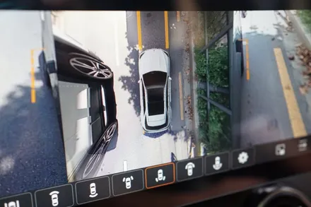 벤츠 17년식 GLA, 2025년 감성으로 리프레시!  대화면 안드로이드모니터 +3D 어라운드뷰 튜닝 / 서울 중랑