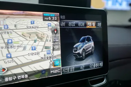 벤츠 W166 GLE 63AMG 모니터교체, 엠비언트, 핸들까지~ 실내 컨버전 튜닝 제안해 드립니다! / 중랑, 동대문, 광진구, 성동구