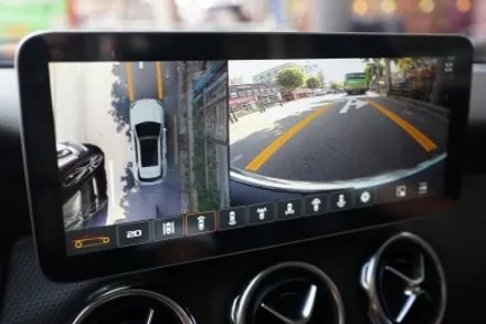 벤츠 17년식 GLA, 2025년 감성으로 리프레시!  대화면 안드로이드모니터 +3D 어라운드뷰 튜닝 / 서울 중랑