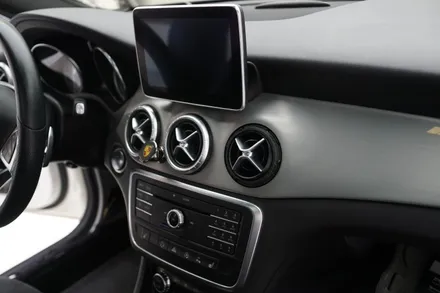 벤츠 CLA45AMG 순정연동 12색 엠비언트 생성과 엠비언트 송풍구 그리고 안드로이드 매립작업! / 중랑, 동대문, 광진구, 성동구