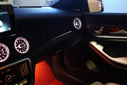 CLA 45AMG 이름만큼 실내도 화려하게 꾸며볼까요? 12색순정연동 엠비언트와 엠비언트 송풍구 작업했습니다! / 중랑, 동대문, 광진구, 성동구