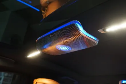 벤츠 W223 S400D 순정4D부메스터 전동스피커, 숏바디전용 피아노라커트림  그리고 액티브엠비언트까지 완벽한 조합! / 중랑, 동대문, 광진구, 성동구