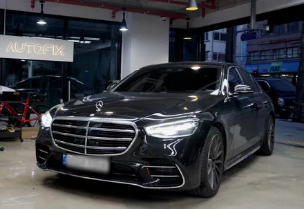 벤츠 W223 S400D 순정4D부메스터 전동스피커, 숏바디전용 피아노라커트림  그리고 액티브엠비언트까지 완벽한 조합! / 중랑, 동대문, 광진구, 성동구
