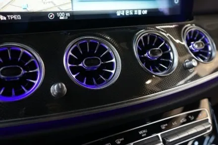 벤츠 W213 E53AMG 순정연동 안드로이드시스템! 그리고 AMG 카본핸들 시공해 드렸습니다! / 서울 중랑