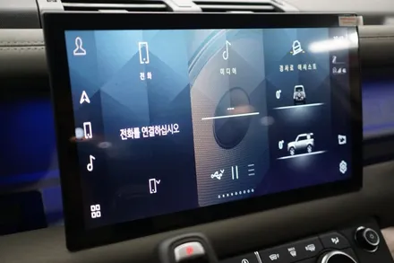 랜드로버 20년식 디펜더의 말도안되는 모니터를 신형디펜더모니터로 만들어 드렸습니다! feat. 안드로이드시스템은 서비스! / 서울 중랑