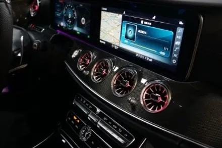 벤츠 W213 E53AMG 순정연동 안드로이드시스템! 그리고 AMG 카본핸들 시공해 드렸습니다! / 서울 중랑