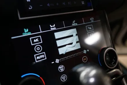 2011년식 L320 레인지로버 스포츠! 순정에도 없는 전동트렁크 옵션과 컨버전 안드로이드 모니터 설치했습니다! / 서울 중랑
