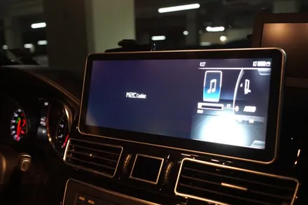 벤츠 W166 GLE 63AMG 모니터교체, 엠비언트, 핸들까지~ 실내 컨버전 튜닝 제안해 드립니다! / 중랑, 동대문, 광진구, 성동구