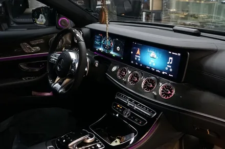 벤츠 W213 E53AMG 순정연동 안드로이드시스템! 그리고 AMG 카본핸들 시공해 드렸습니다! / 서울 중랑