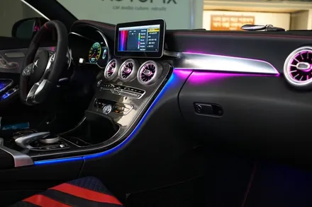 벤츠 W205 C43AMG 엠비언트 없는 옵션에 64색멀티컬러 코딩으로 순정엠비언트 활성화 작업! / 중랑, 동대문, 광진구, 성동구