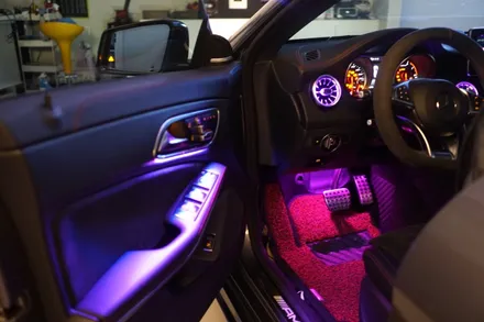 CLA 45AMG 이름만큼 실내도 화려하게 꾸며볼까요? 12색순정연동 엠비언트와 엠비언트 송풍구 작업했습니다! / 중랑, 동대문, 광진구, 성동구