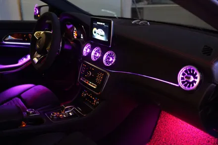 CLA 45AMG 이름만큼 실내도 화려하게 꾸며볼까요? 12색순정연동 엠비언트와 엠비언트 송풍구 작업했습니다! / 중랑, 동대문, 광진구, 성동구