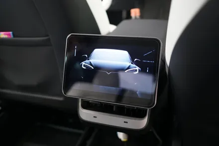 테슬라 모델Y, 모델3 전용 가성비 좋은 리어모니터 시공하기~! / 중랑, 동대문, 광진구, 성동구