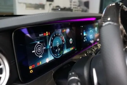 벤츠 W213 E53AMG 순정연동 안드로이드시스템! 그리고 AMG 카본핸들 시공해 드렸습니다! / 서울 중랑