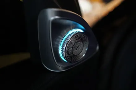 벤츠 W206 C클래스 기존 엠비언트 보다 진보된 3세대 Y존 엠비언트 그리고 4D부메스터 시공과 세로그릴로 드레스업 해드렸어요! / 중랑, 동대문, 광진구, 성동구