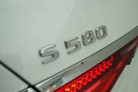 벤츠 W223 신형S클래스 액티브엠비언트 순정형 리어모니터로 S580 옵션 만들기~! / 중랑, 동대문, 광진구, 성동구