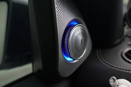 벤츠 W166 GLE 63AMG 모니터교체, 엠비언트, 핸들까지~ 실내 컨버전 튜닝 제안해 드립니다! / 중랑, 동대문, 광진구, 성동구