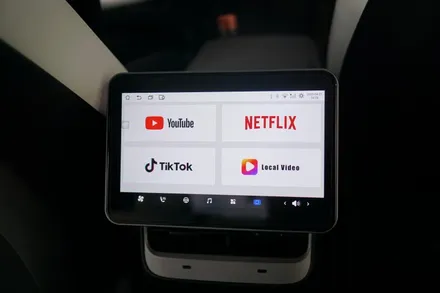 테슬라 모델Y, 모델3 전용 가성비 좋은 리어모니터 시공하기~! / 중랑, 동대문, 광진구, 성동구