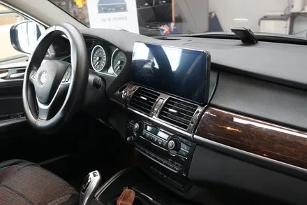 10년도 더된 BMW X6에 안드로이드 시스템과 3D터치 어라운드뷰 시공했어요! / BMW / X6 / 서울 중랑구
