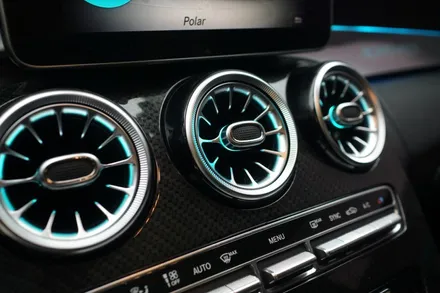 W205 C클래스 엠비언트 없는 옵션에 순정형 엠비언트 만들기~! 64색 엠비언트 송풍구와 부메스터트위터도 함께요!! / 중랑, 동대문, 광진구, 성동구
