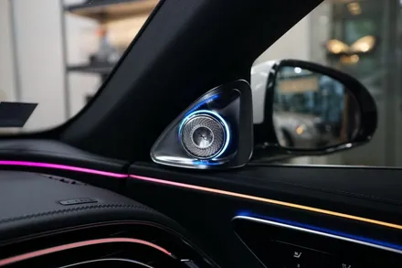 벤츠 W214 E클래스 코닉글로우 AMG 발광 세로그릴 시공해드렸습니다! / 서울 중랑