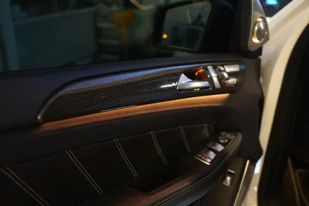 벤츠 W166 GLE 63AMG 모니터교체, 엠비언트, 핸들까지~ 실내 컨버전 튜닝 제안해 드립니다! / 중랑, 동대문, 광진구, 성동구