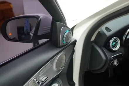 W205 C클래스 엠비언트 없는 옵션에 순정형 엠비언트 만들기~! 64색 엠비언트 송풍구와 부메스터트위터도 함께요!! / 중랑, 동대문, 광진구, 성동구