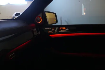 벤츠 W166 GLE 63AMG 모니터교체, 엠비언트, 핸들까지~ 실내 컨버전 튜닝 제안해 드립니다! / 중랑, 동대문, 광진구, 성동구