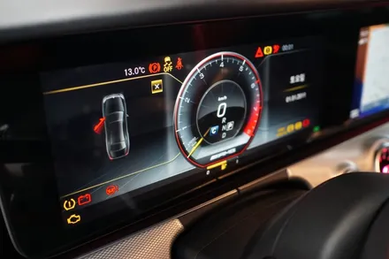 서울 중랑구 / 세로그릴 &순정AMG 풀코딩, 그리고 순정모니터 에어터치 카링킷 안드로이드  / 벤츠 / E-클래스 W213