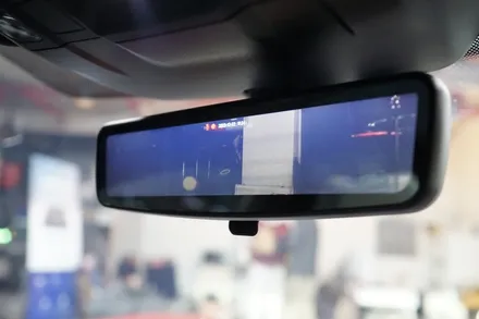 포르쉐 타이칸 디지털룸미러 장착으로 후면시야 안전하게 확보했습니다! / 중랑, 동대문, 광진구, 성동구