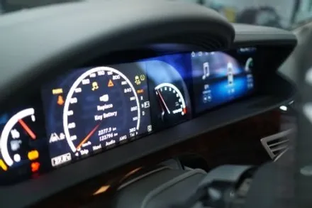 벤츠 W221 S클래스 63AMG 카본핸들부터 와이드콕핏스타일 모니터까지 시공했습니다! / 서울 중랑