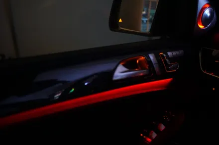 벤츠 W166 GLE 63AMG 모니터교체, 엠비언트, 핸들까지~ 실내 컨버전 튜닝 제안해 드립니다! / 중랑, 동대문, 광진구, 성동구