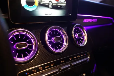 W205 C클래스 엠비언트 없는 옵션에 순정형 엠비언트 만들기~! 64색 엠비언트 송풍구와 부메스터트위터도 함께요!! / 중랑, 동대문, 광진구, 성동구