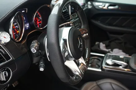 벤츠 W166 GLE 63AMG 모니터교체, 엠비언트, 핸들까지~ 실내 컨버전 튜닝 제안해 드립니다! / 중랑, 동대문, 광진구, 성동구